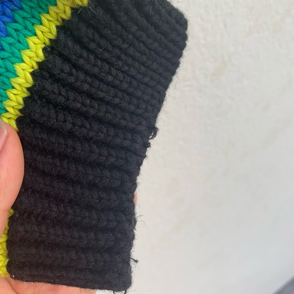 UNIF Clarrisa Sweater - Picture 2 of 5